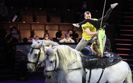 Russia Circus Rehearsal