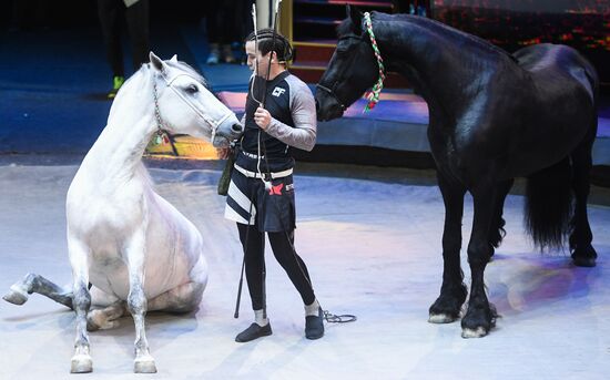 Russia Circus Rehearsal