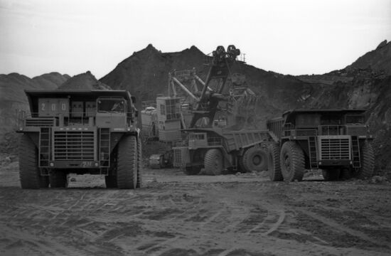 Vakhrushev coal stripping in Kemerovo Region