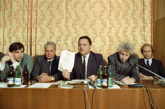 News conference with Eduard Tenyakov, President of Moscow Stock Exchange and Chelyabinsk Universal Exchange