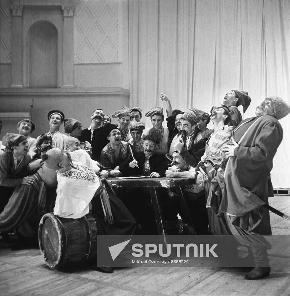 Alexandrov Song And Dance Ensemble of Soviet Army