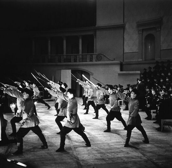Alexandrov Song And Dance Ensemble of Soviet Army