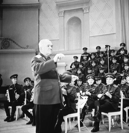 Alexandrov Song And Dance Ensemble of Soviet Army