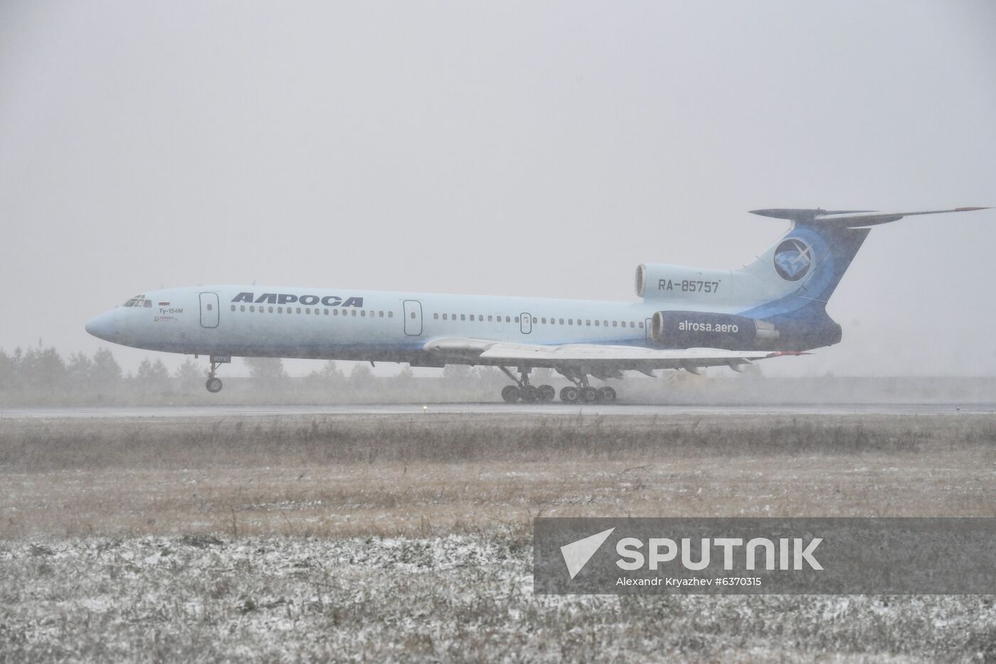 Russia Tu-154 Plane