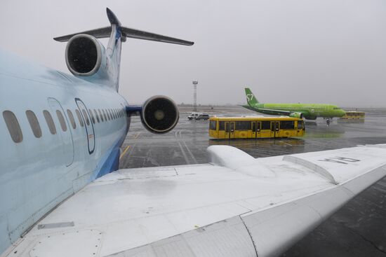 Russia Tu-154 Plane