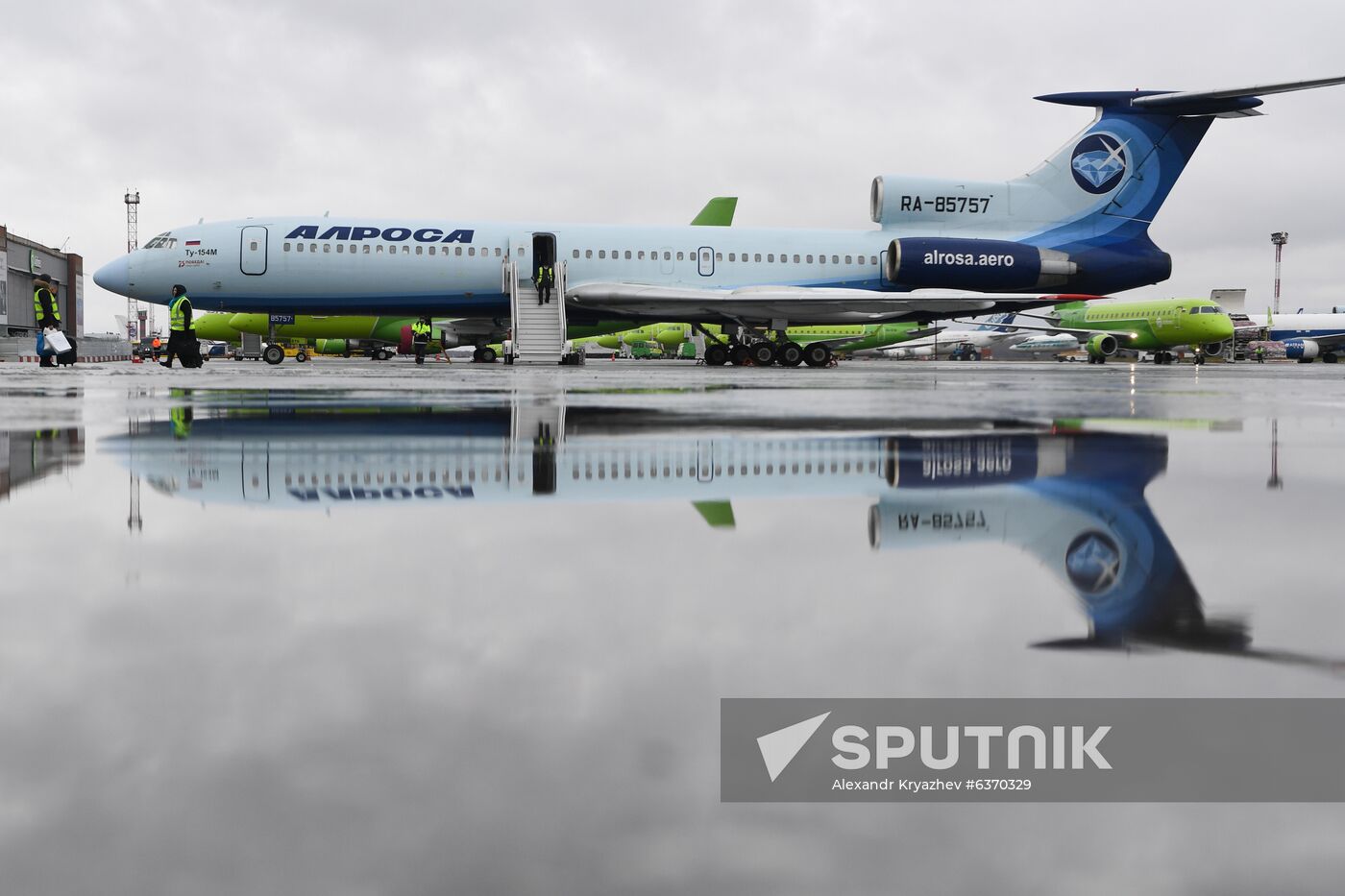 Russia Tu-154 Plane