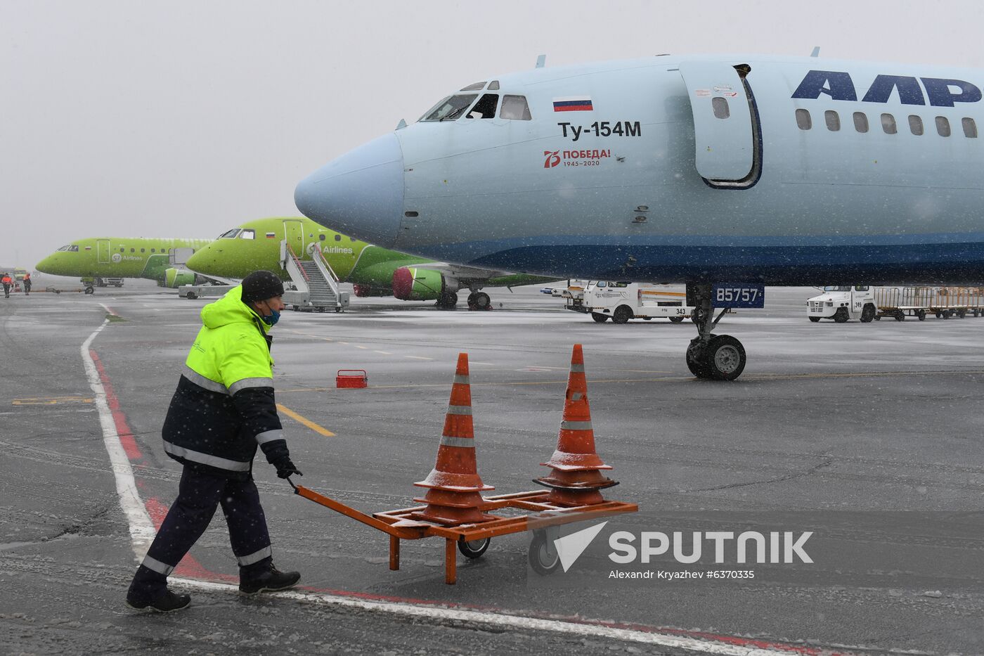 Russia Tu-154 Plane