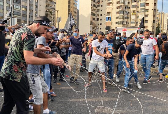 Lebanon France Religion Protest