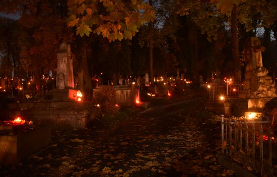 Ukraine All Souls Day 