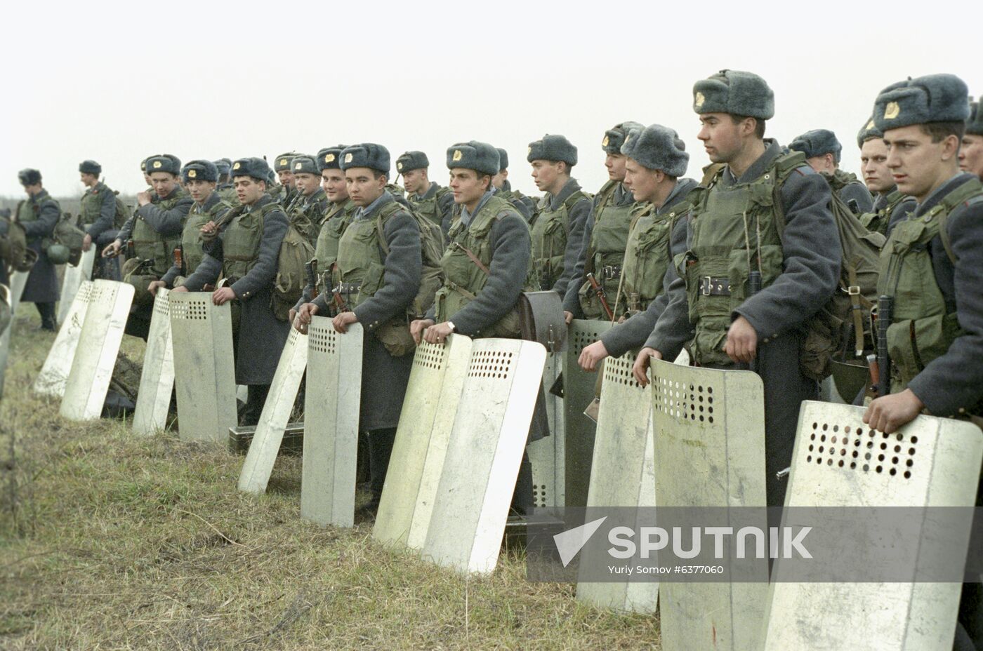 Russian Interior Ministry withdraws its armed forces from Checheno-Ingush Autonomous Soviet Socialist Republic