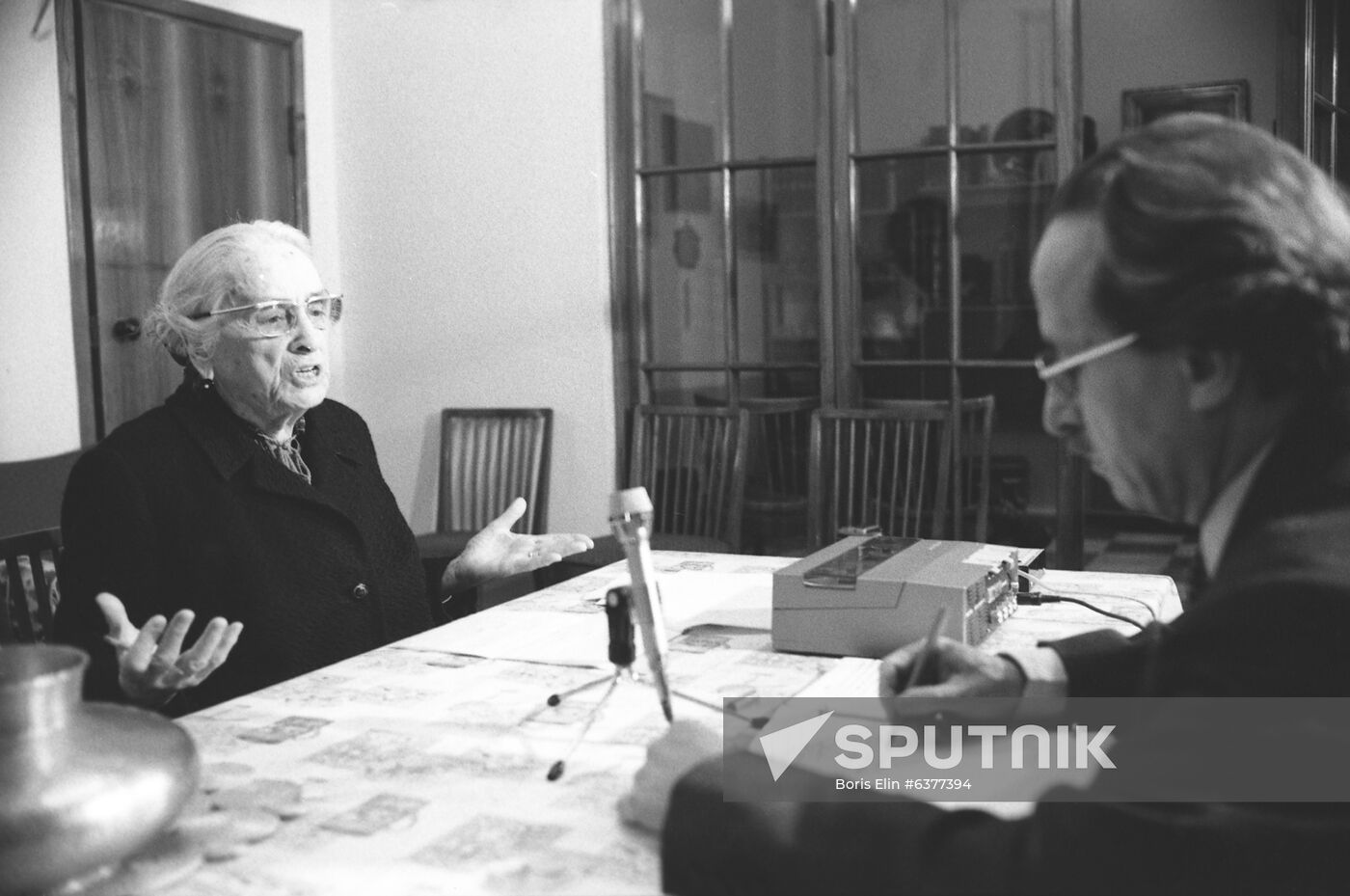 Spanish Communist Party leader Dolores Ibarruri
