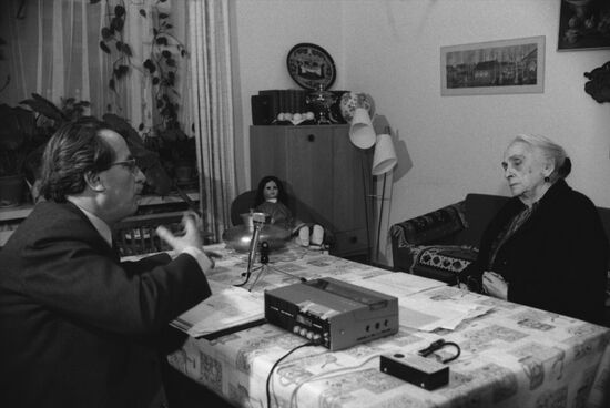 Spanish Communist Party leader Dolores Ibarruri