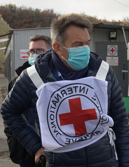 Ukraine DPR LPR Red Cross