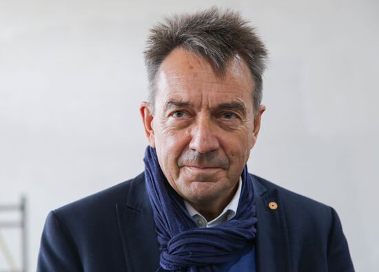 Ukraine DPR LPR Red Cross