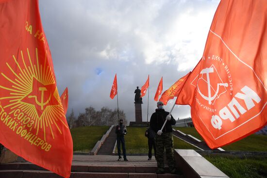 Russia October Revolution Anniversary