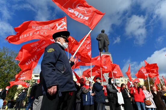 Russia October Revolution Anniversary