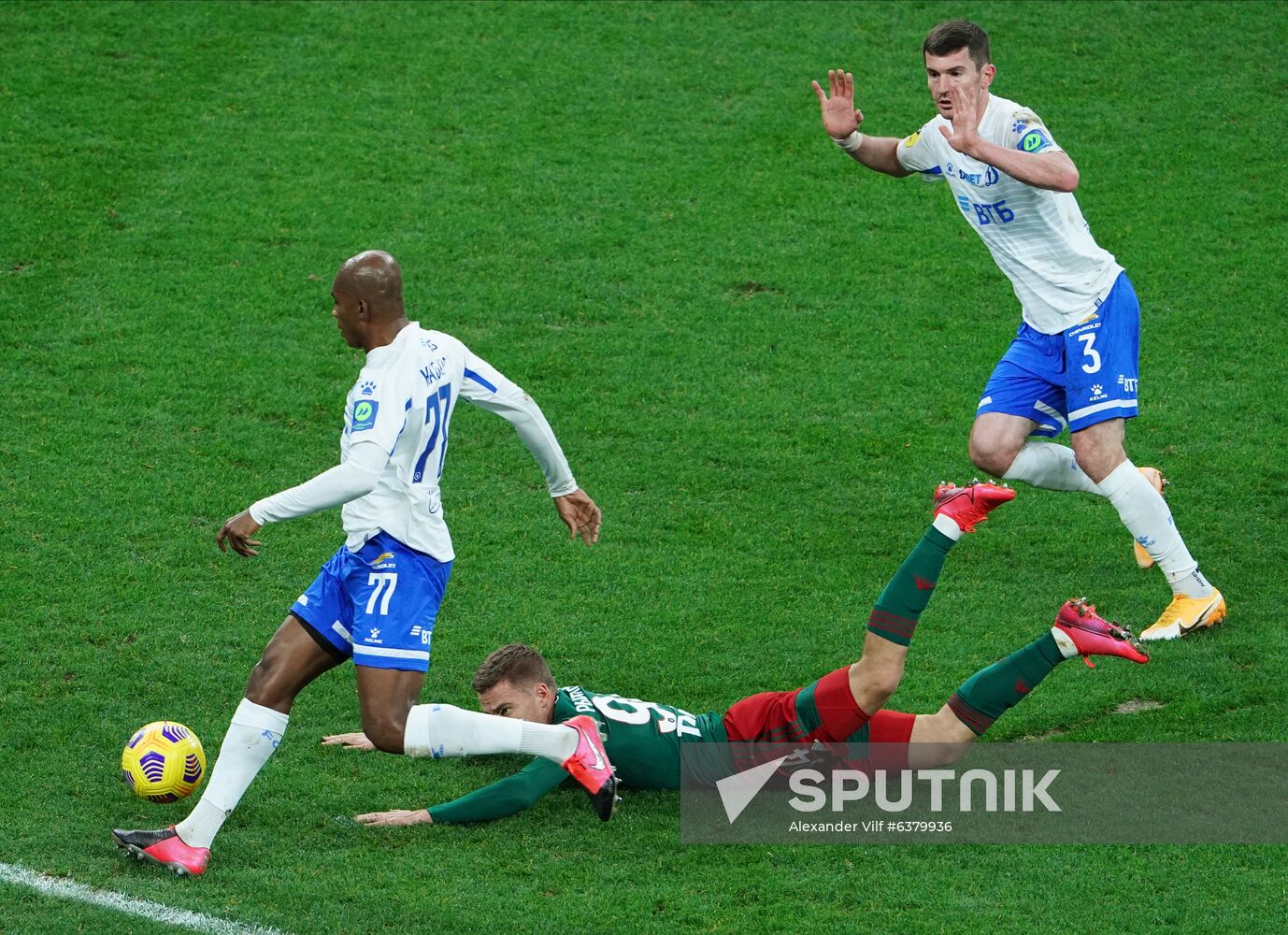 Russia Soccer Premier-League Dynamo-Lokomotiv