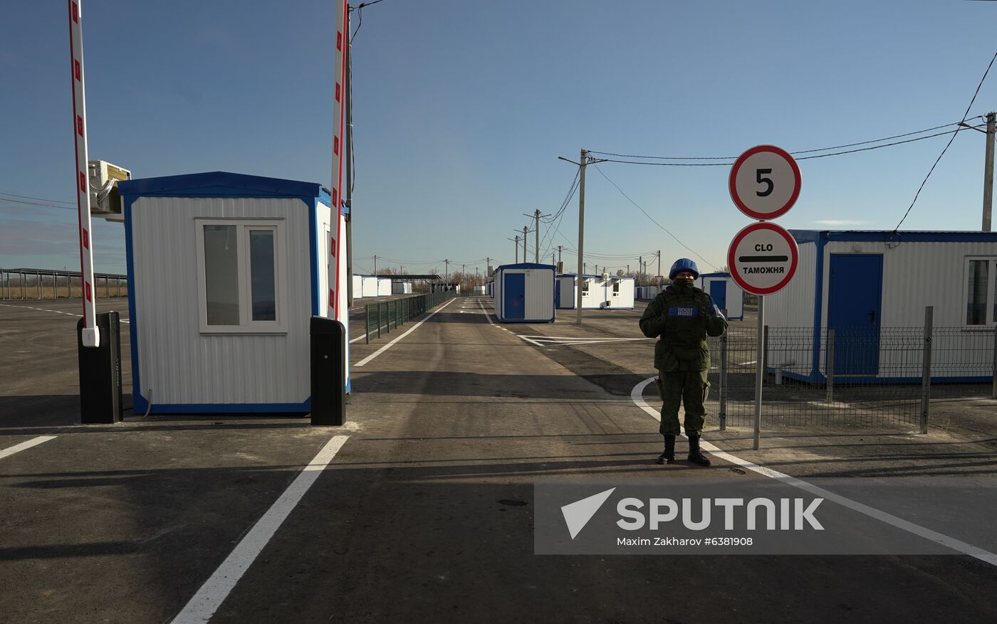 Ukraine LPR Crossing Point