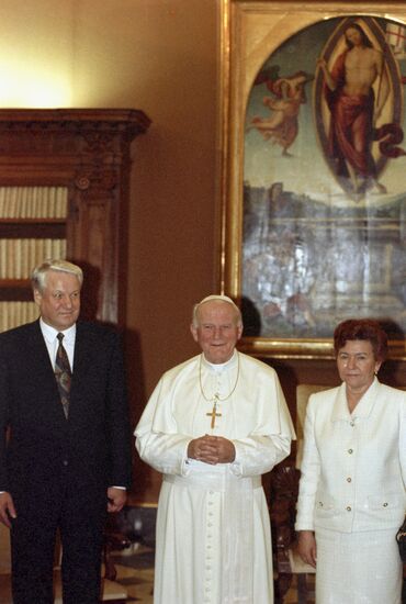 Russian President Boris Yeltsin visits Vatican