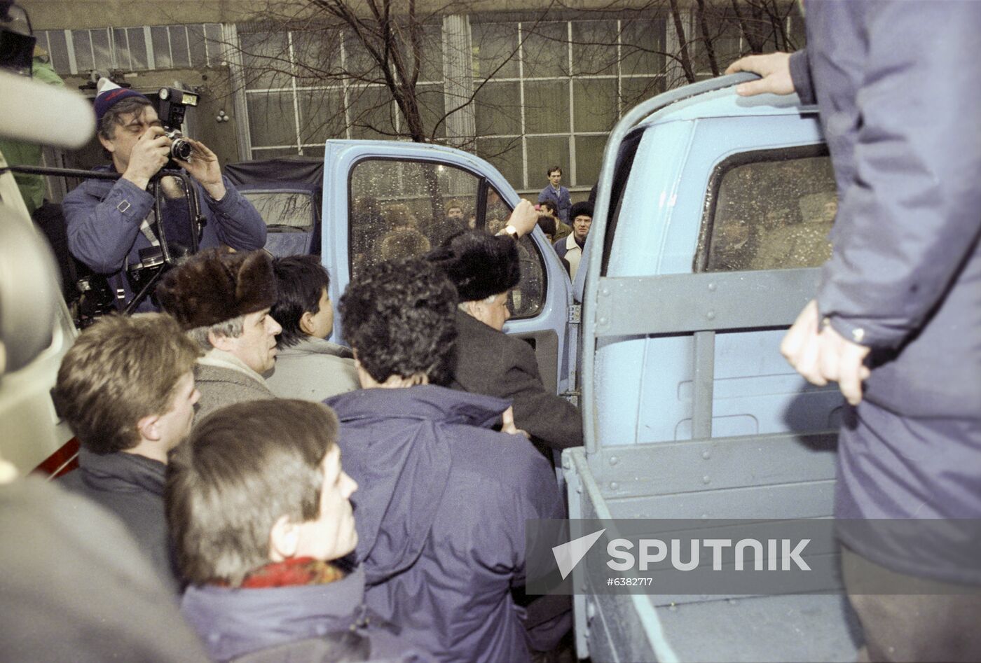 Russian President Boris Yeltsin visits Volga area