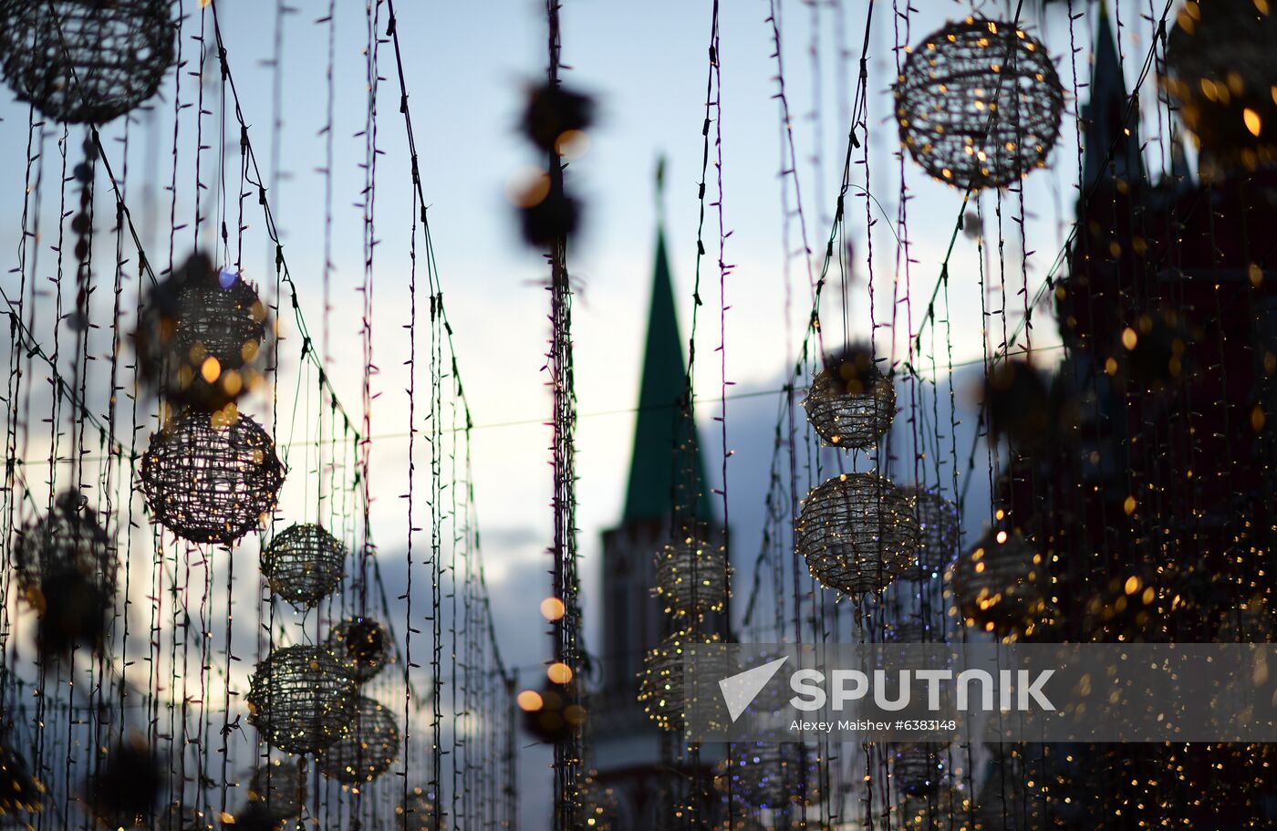 Russia New Year Preparations
