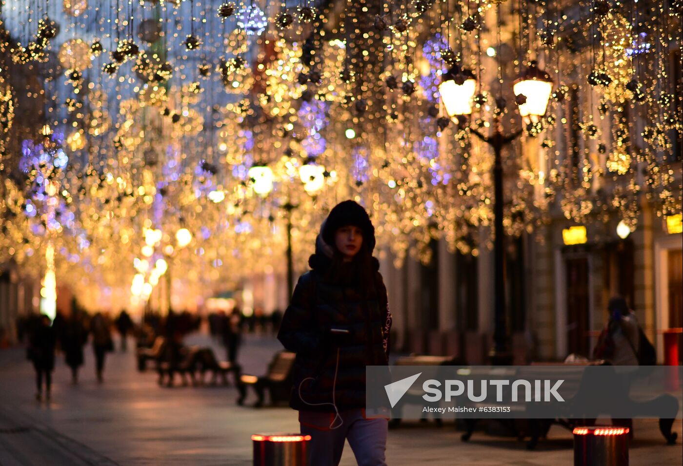 Russia New Year Preparations