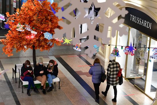 Russia New Year Preparations