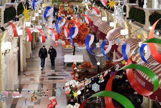Russia New Year Preparations