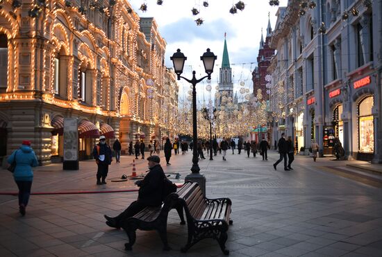 Russia New Year Preparations