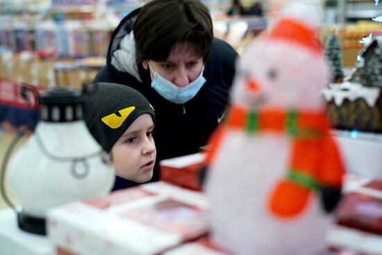 Russia New Year Preparations