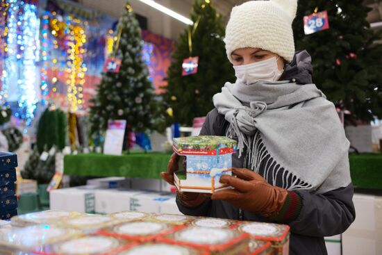 Russia New Year Preparations