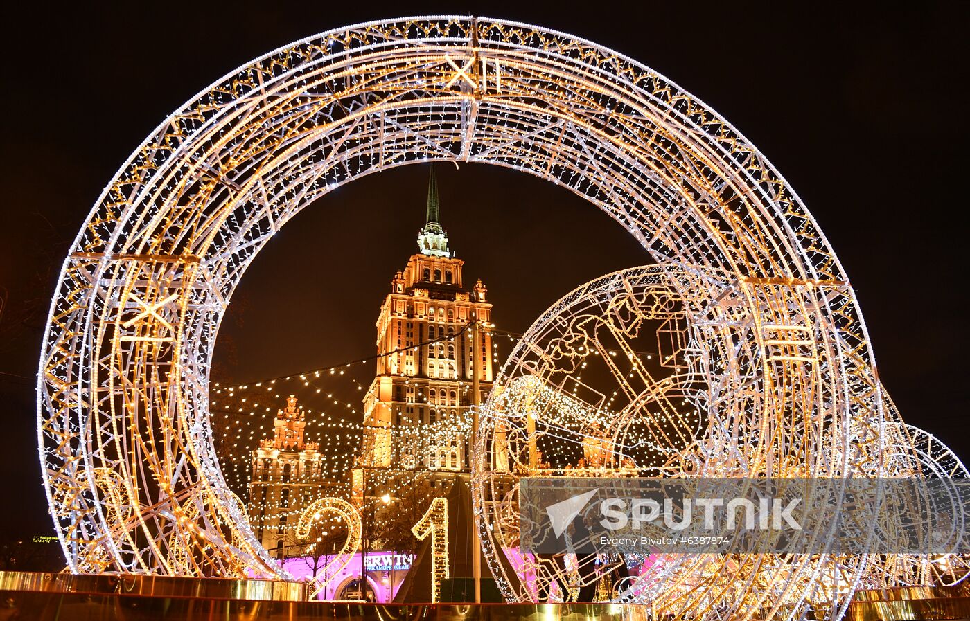 Russia New Year Preparations