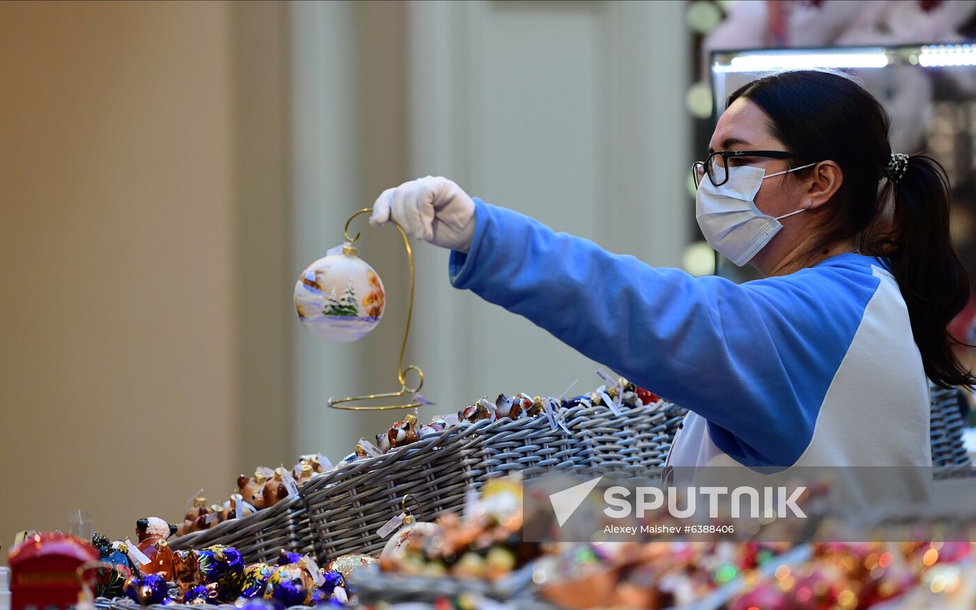 Russia New Year Preparations