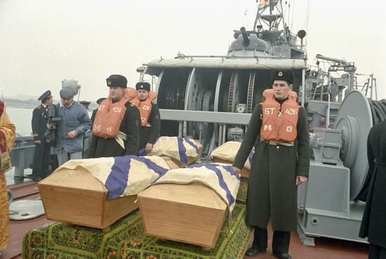Reinterring four Russian admirals