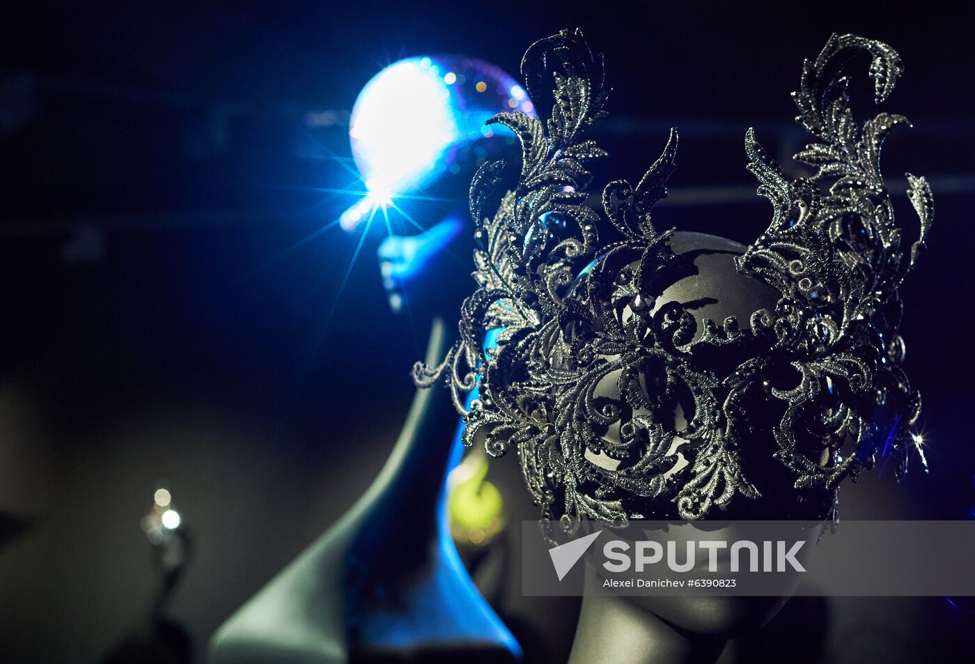 Russia Fashion Treacy Exhibition