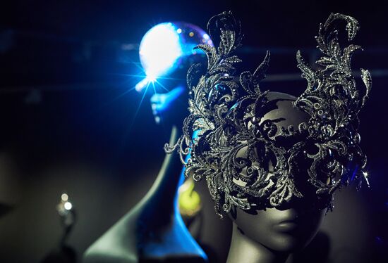 Russia Fashion Treacy Exhibition