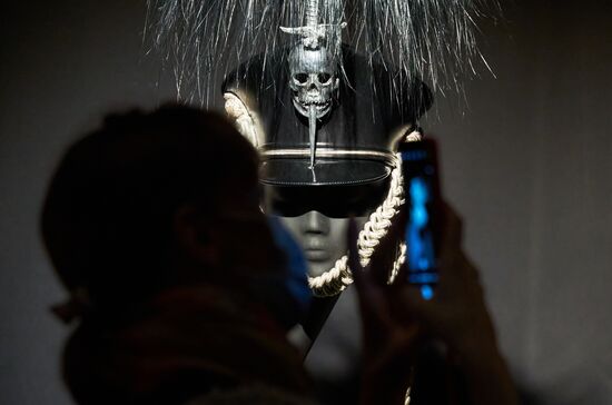 Russia Fashion Treacy Exhibition