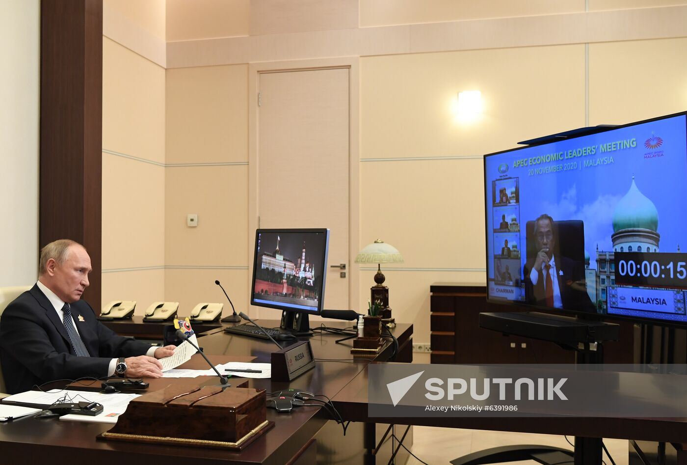 Russia Putin APEC