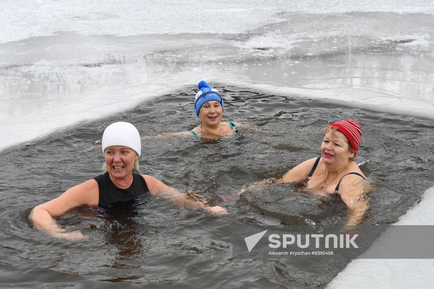 Russia Winter Swimming