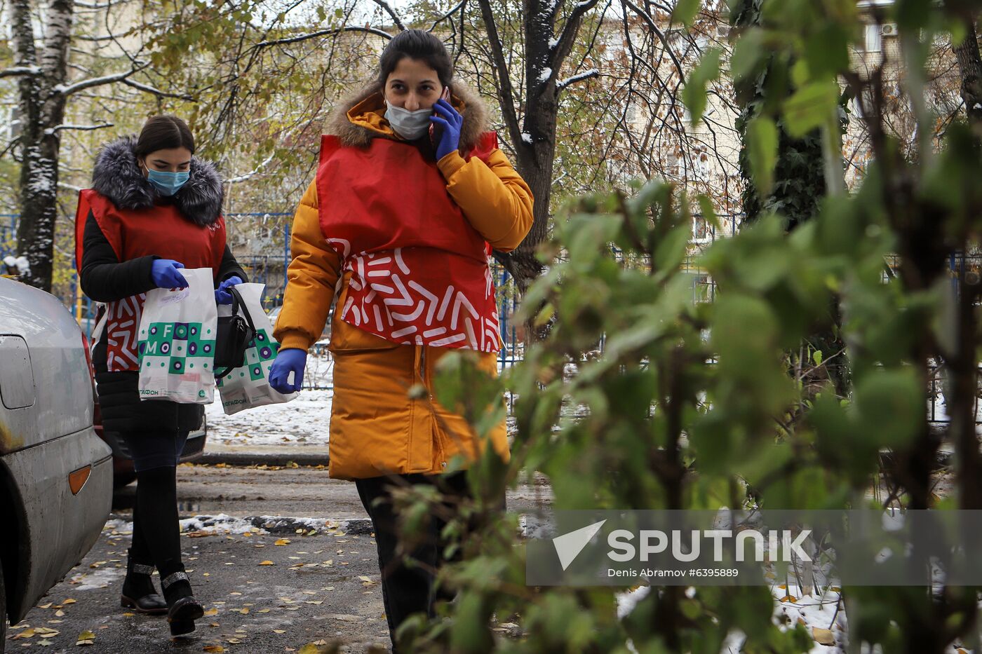 Russia Coronavirus Volunteers