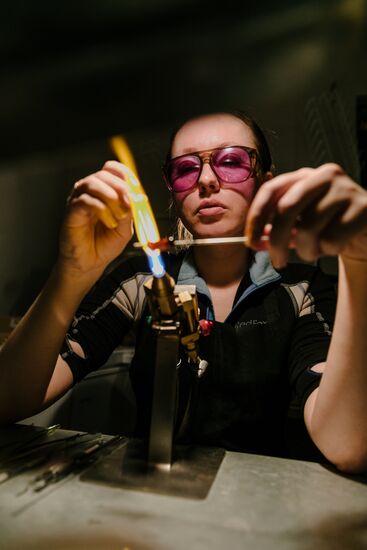 Russia Glass Workshop