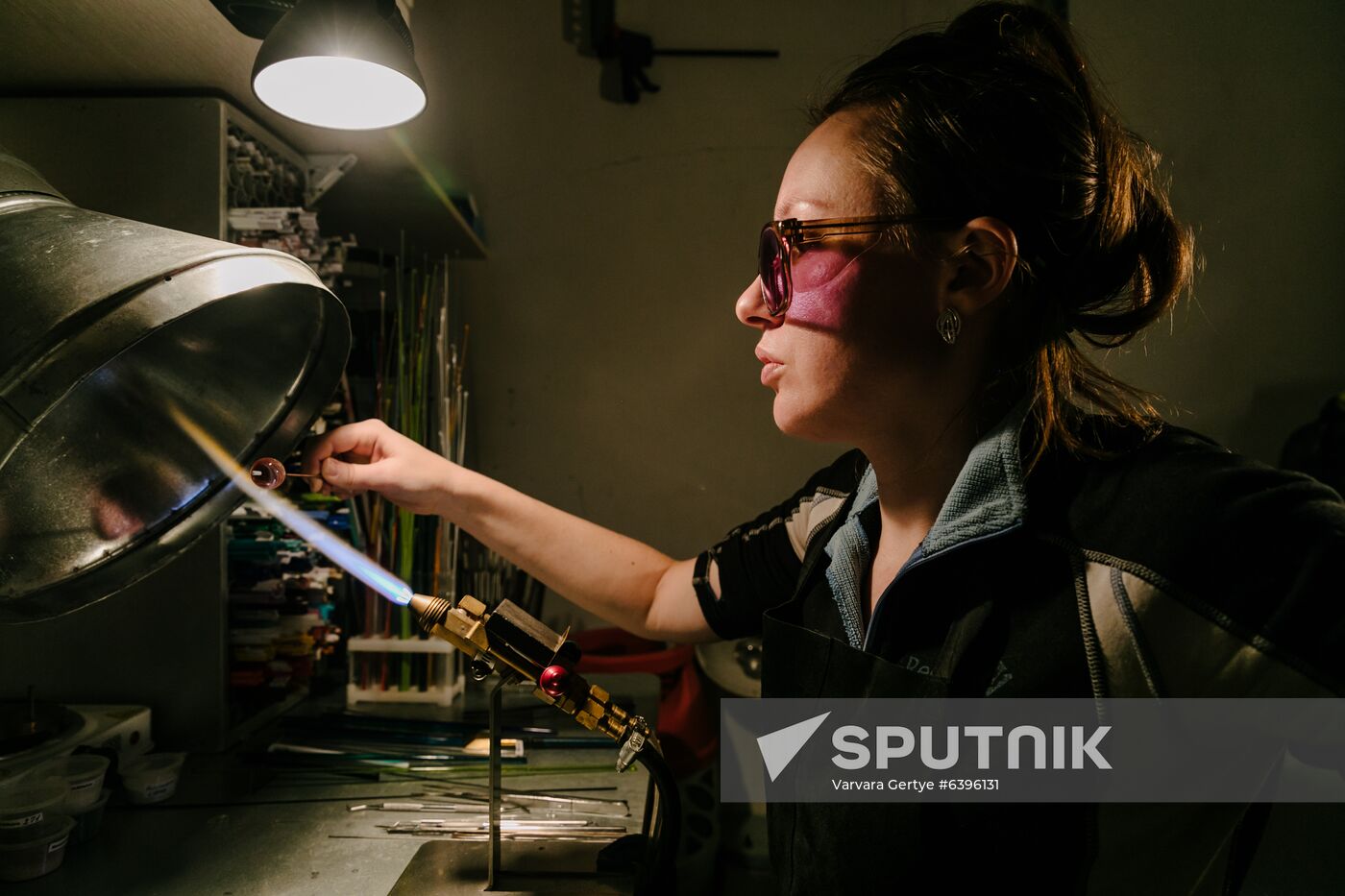 Russia Glass Workshop