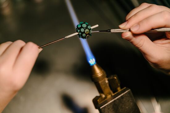 Russia Glass Workshop
