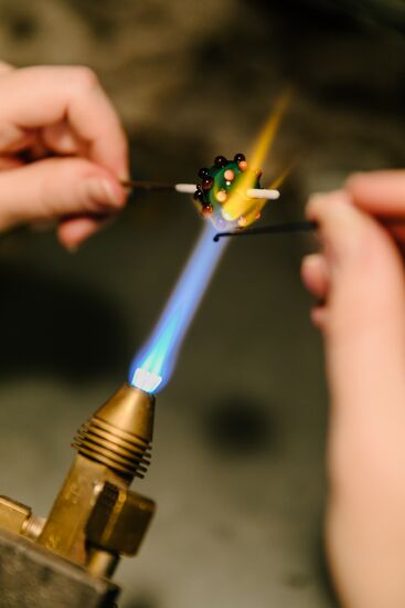 Russia Glass Workshop
