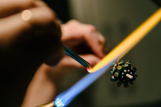 Russia Glass Workshop