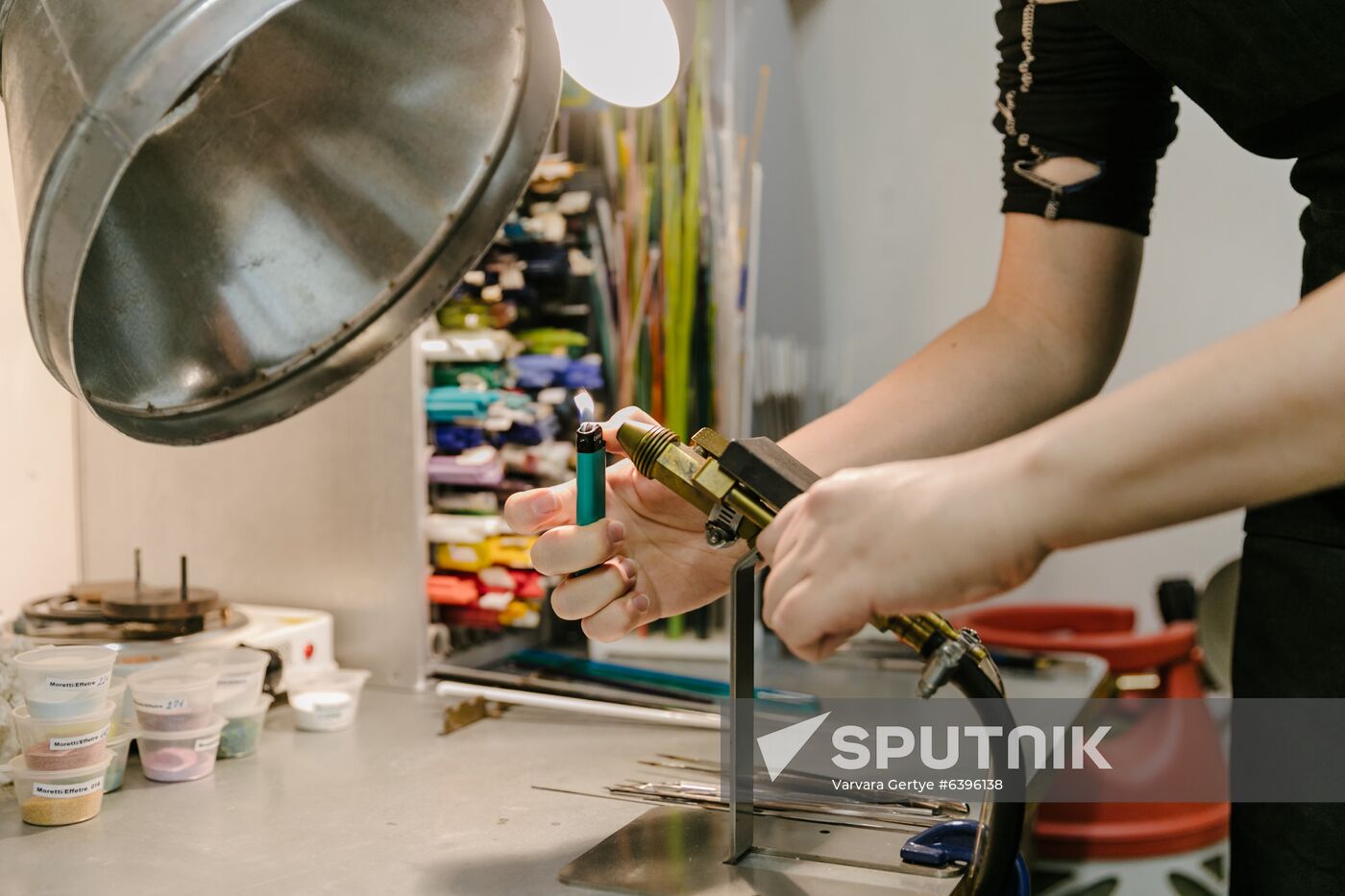 Russia Glass Workshop