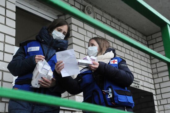 Russia Coronavirus Volunteers