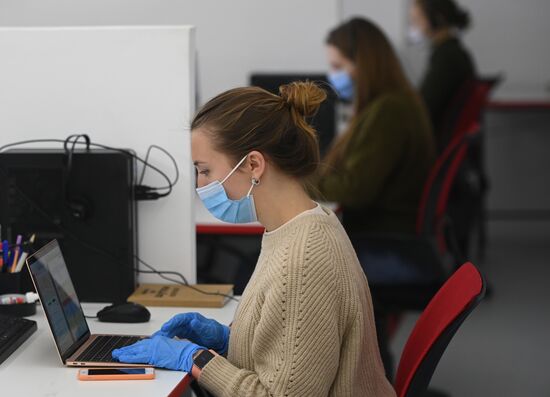 Russia Coronavirus Volunteers