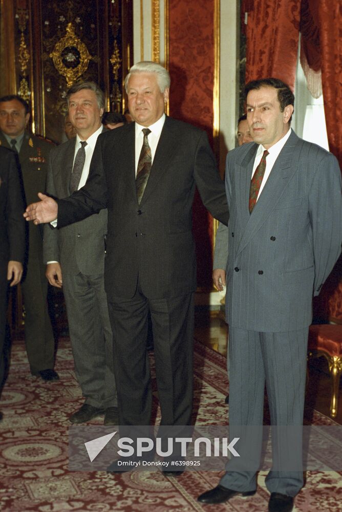 President of Armenia Levon Ter-Petrosyan visits Russia