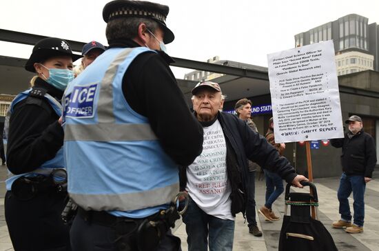 Great Britain Coronavirus Protest